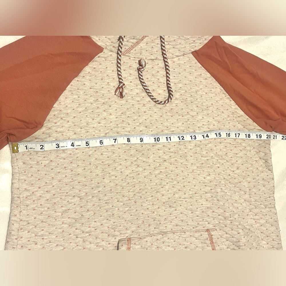Maurices Women’s Hooded Long Sleeve Two-Tone Hoodie with Drawstring Size Large - Picture 8 of 15